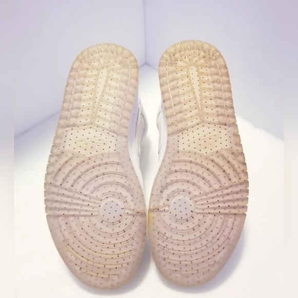 Air Jordan 1 Mid Wmn Nos Differences Nous Unissent White CI9100-100 Shoes Sz 8.5 - Picture 9 of 13